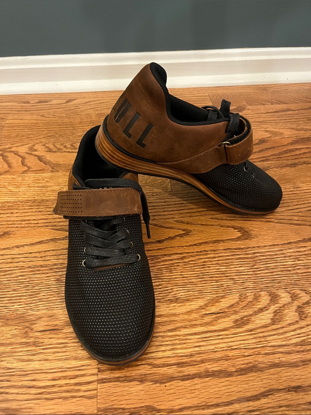 NOBULL Weightlifting Shoes / Lifters - Black & Coffee Brown - Women’s Size 8